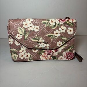 Women’s Nine West purple floral wallet crossbody purse